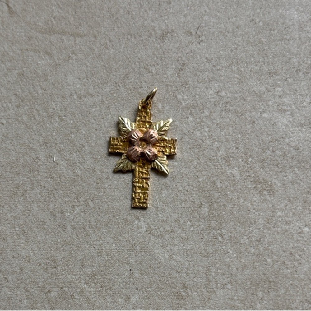 Gold Tone Floral Cross Pendant Necklace Charm